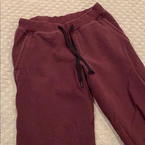 Very comfortable lulu lemon sweatpants